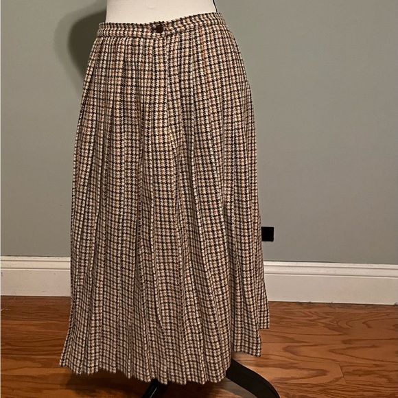 Vintage Sports Galore wool skirt - Picture 3 of 8